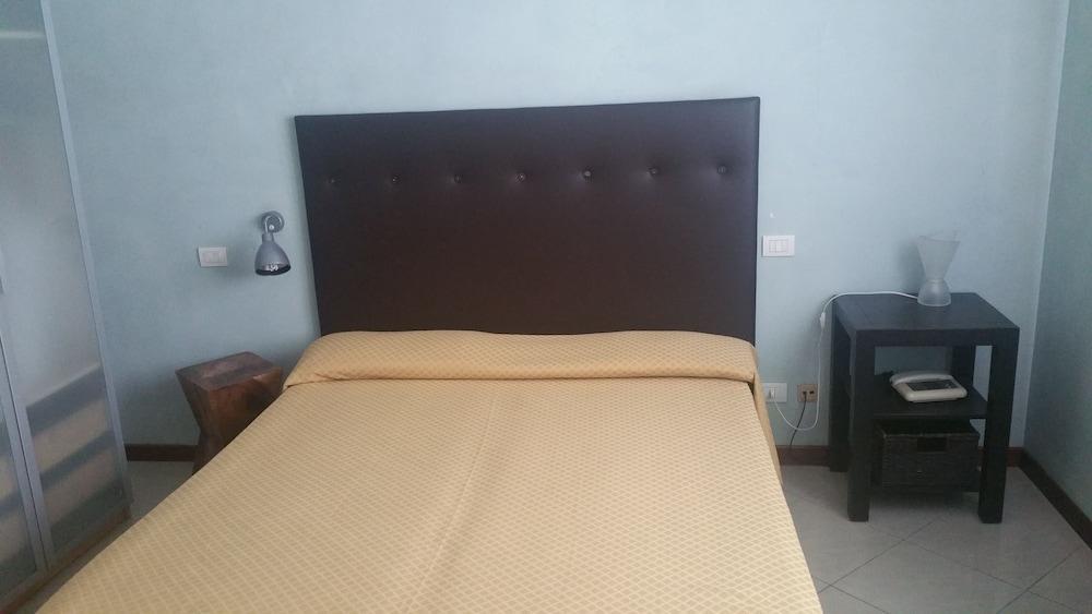 Hotel Illi Марина ди Маса Екстериор снимка