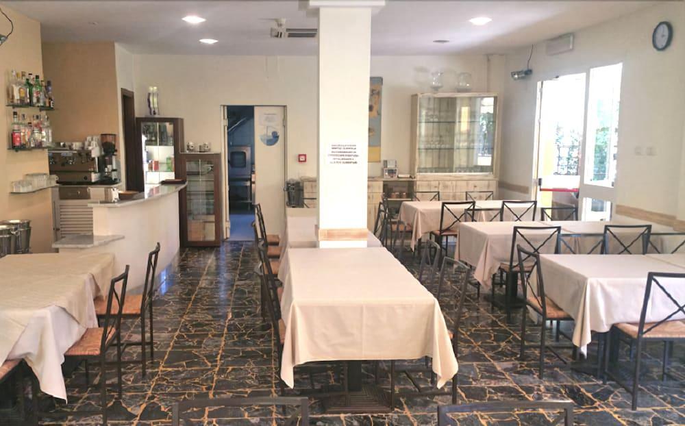 Hotel Illi Марина ди Маса Екстериор снимка